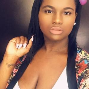 Meet your Posher, Arielle